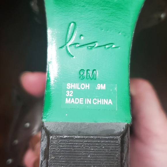 SZ 9 DONALD J PILNER SHILOH STUDDED WEDGE HEELS - Picture 5 of 6